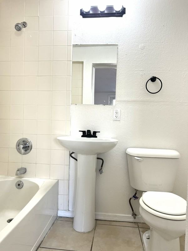 4512 Arlen Ave - Photo 5 of 12