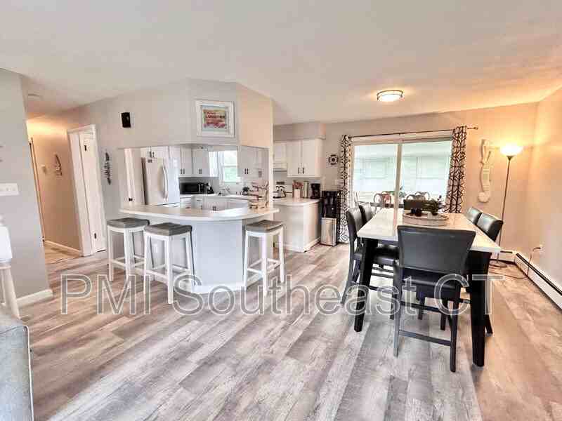 223 Seneca Dr - Photo 4 of 29