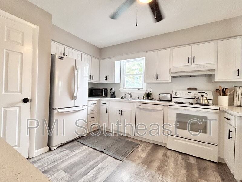 223 Seneca Dr - Photo 5 of 29