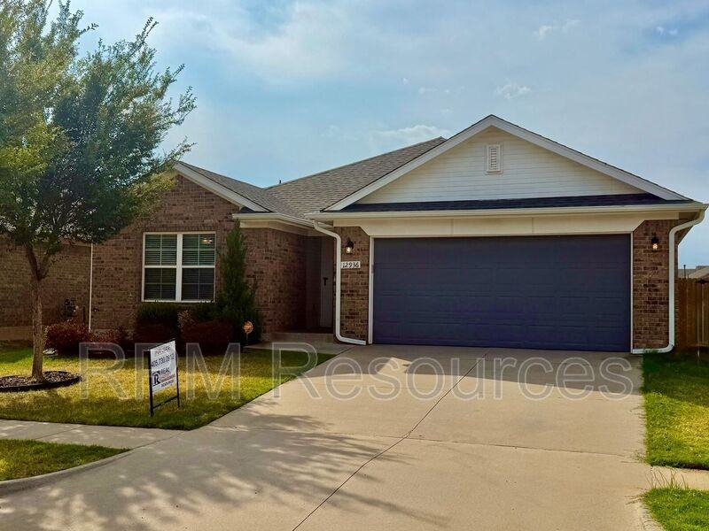 12936 Nw 4th Ter - Photo 4 of 35