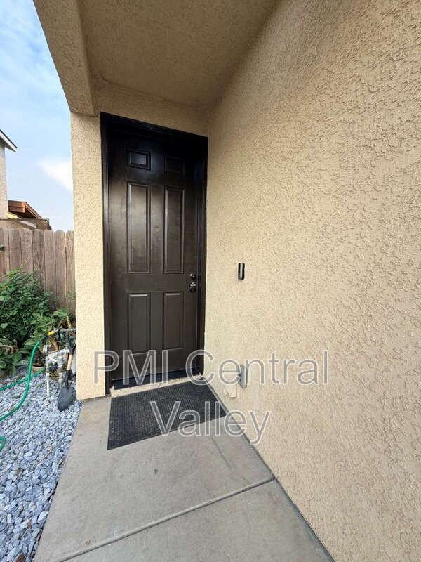 584 Granada Ct - Photo 2 of 34