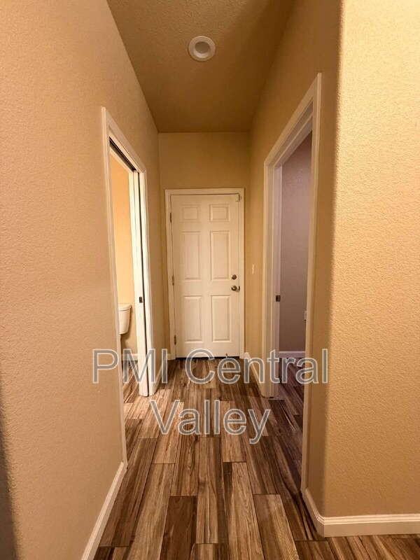 584 Granada Ct - Photo 4 of 34