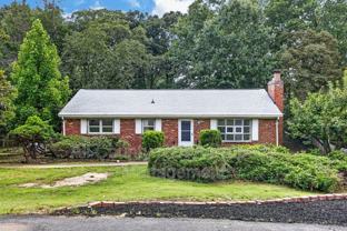 6104 Saint John Dr - Photo 1 of 1