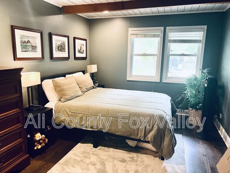 232 Tower Rd - Photo 5 of 13