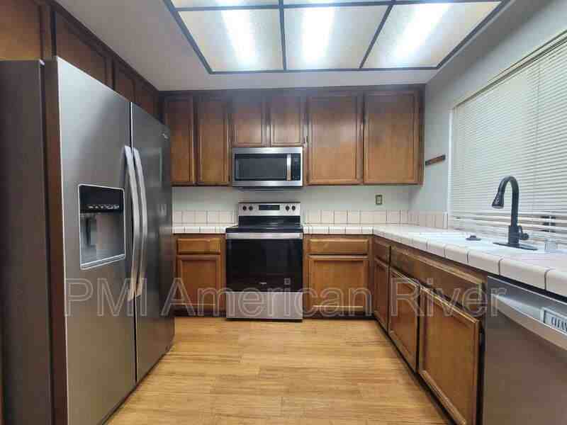 284 River Run Cir - Photo 4 of 11