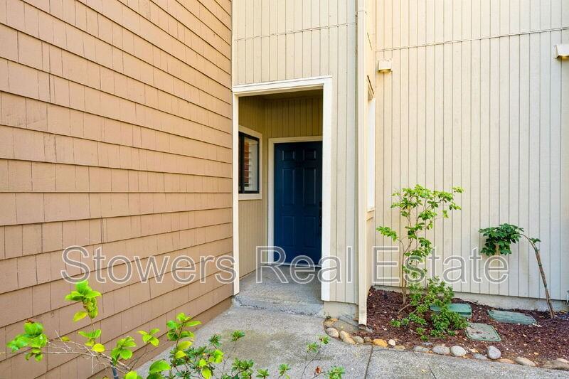 228 Copper Ridge Rd - Photo 3 of 50