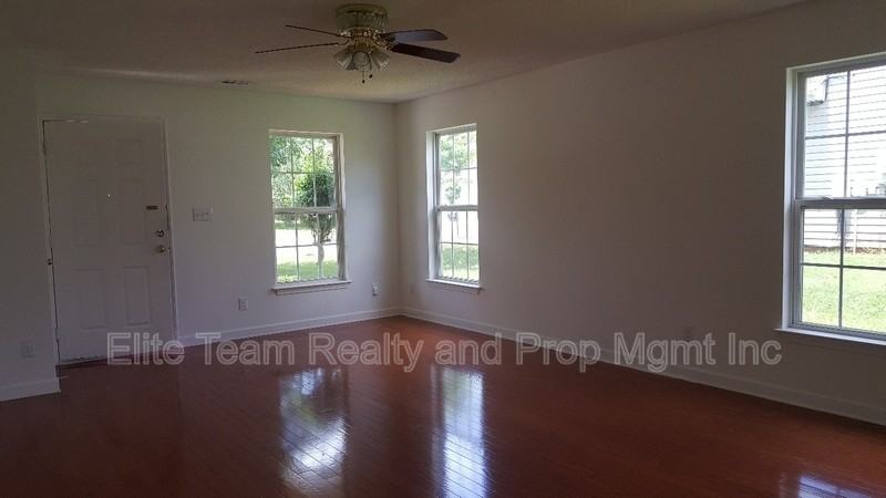 8209 Lamplighter Pl - Photo 5 of 12