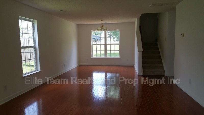 8209 Lamplighter Pl - Photo 7 of 12