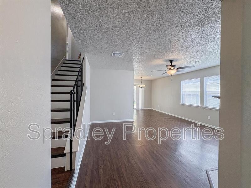 4801 Stone Ridge Dr - Photo 2 of 15