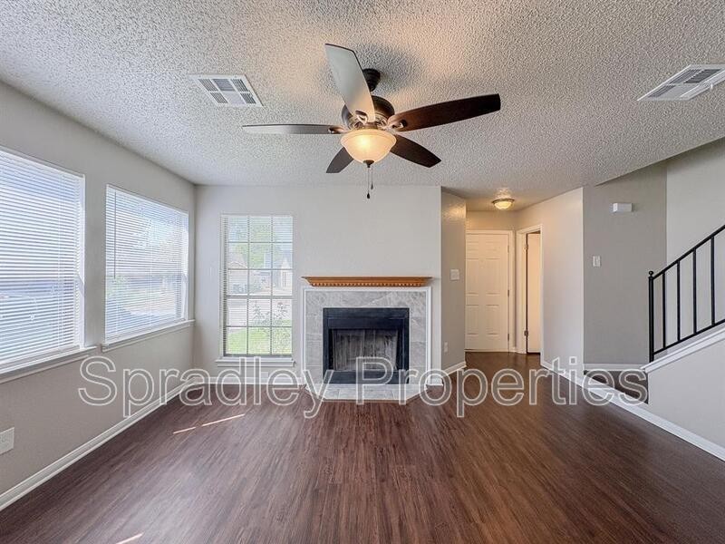 4801 Stone Ridge Dr - Photo 7 of 15