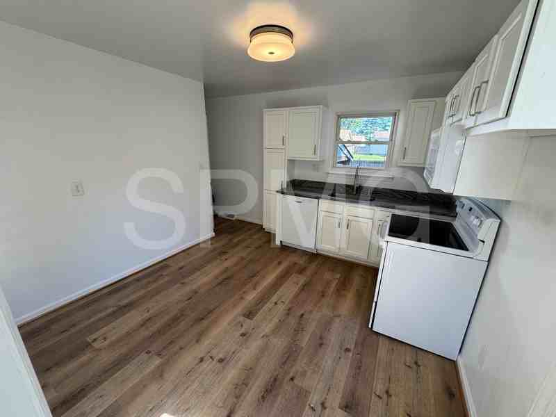 216 Nancy Dr Nw - Photo 3 of 20