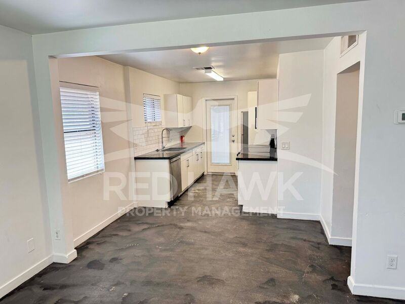 319 W Highland Ave #3 - Photo 3 of 13