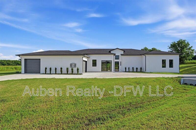 2284 Cowan Rd - Photo 2 of 18