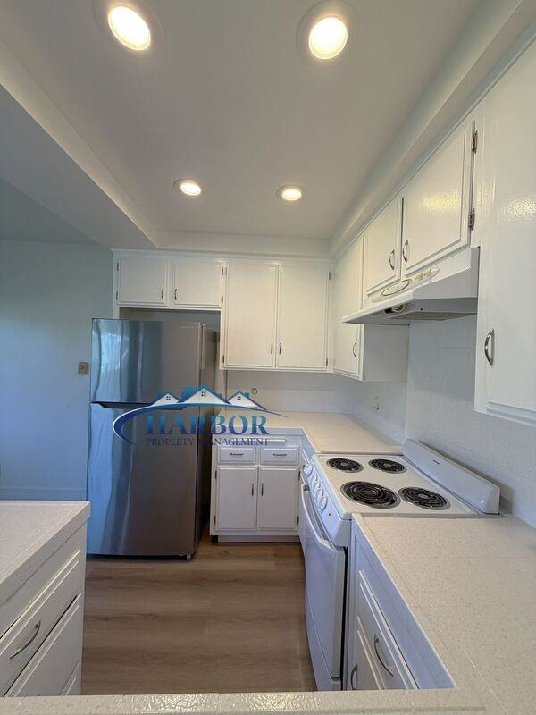 718 S Leland St #5 - Photo 7 of 11