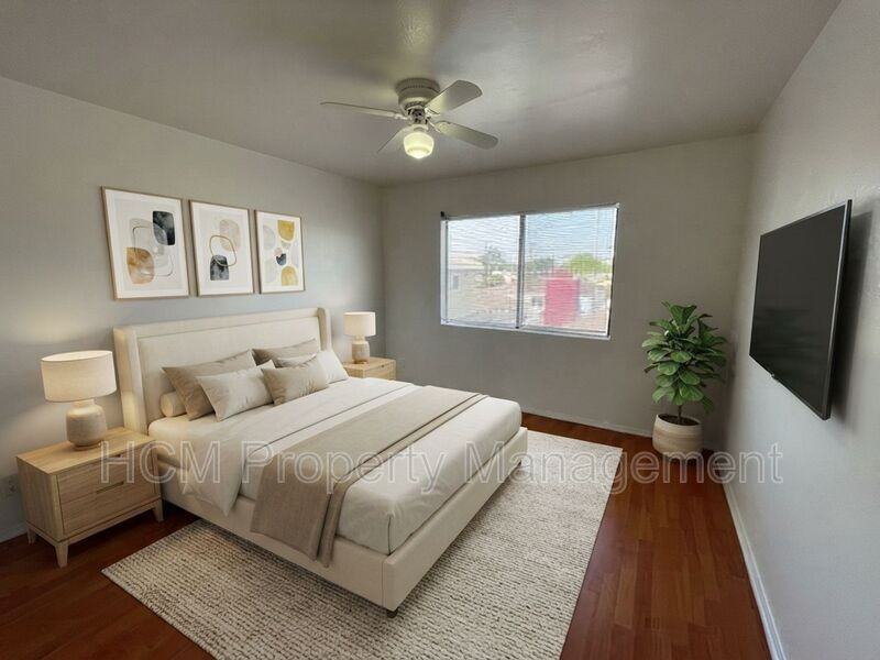 2605 E Washington St - Photo 3 of 50