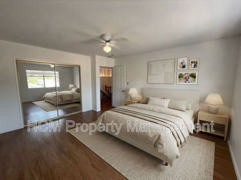 2605 E Washington St - Photo 5 of 50