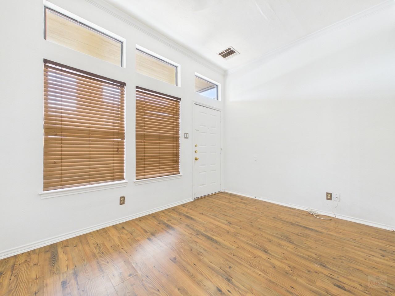 2802 Nueces St #307 - Photo 2 of 19