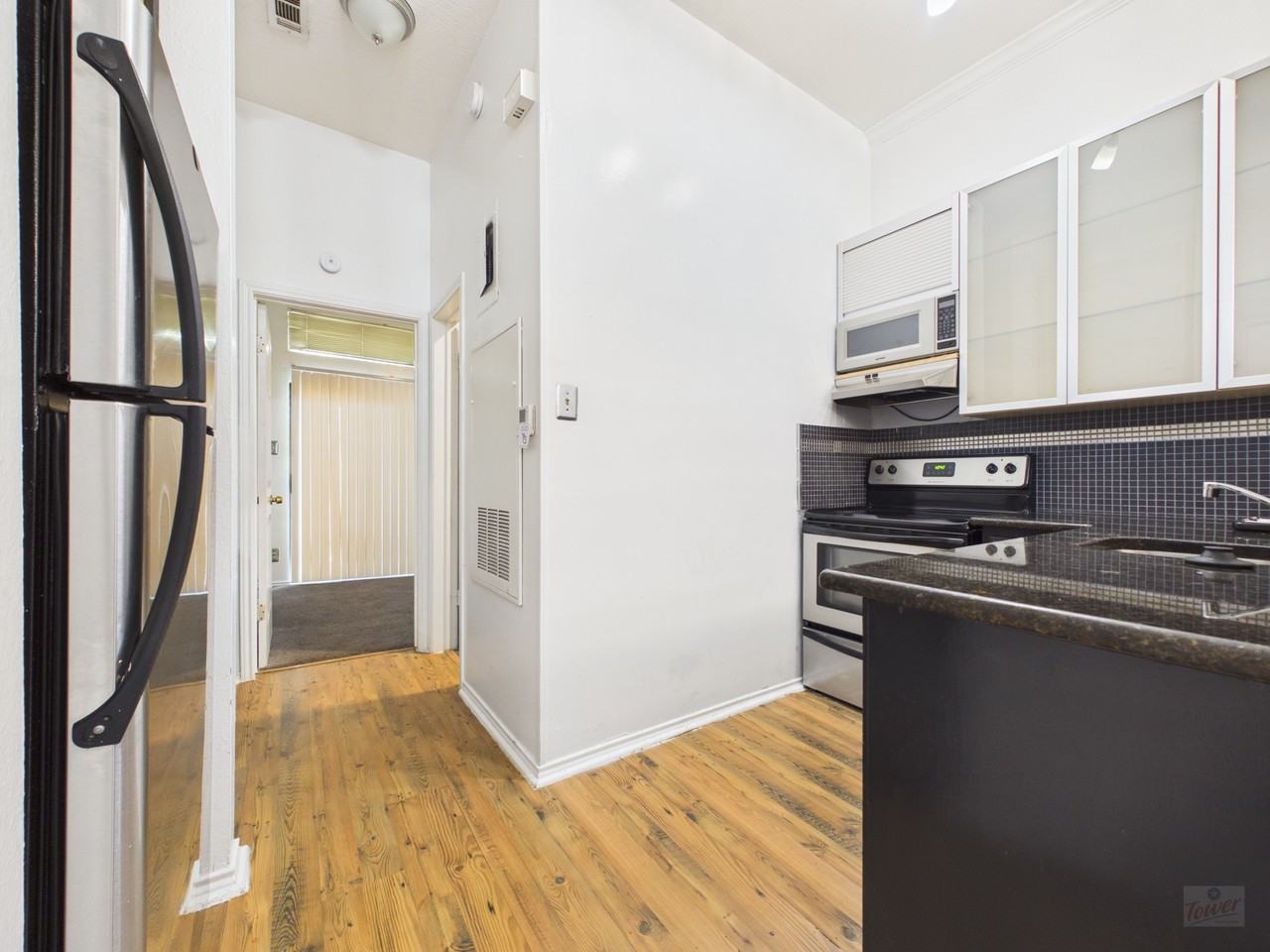 2802 Nueces St #307 - Photo 3 of 19