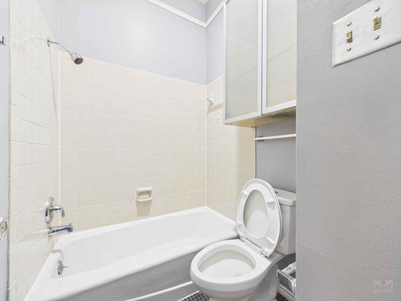 2802 Nueces St #307 - Photo 7 of 19