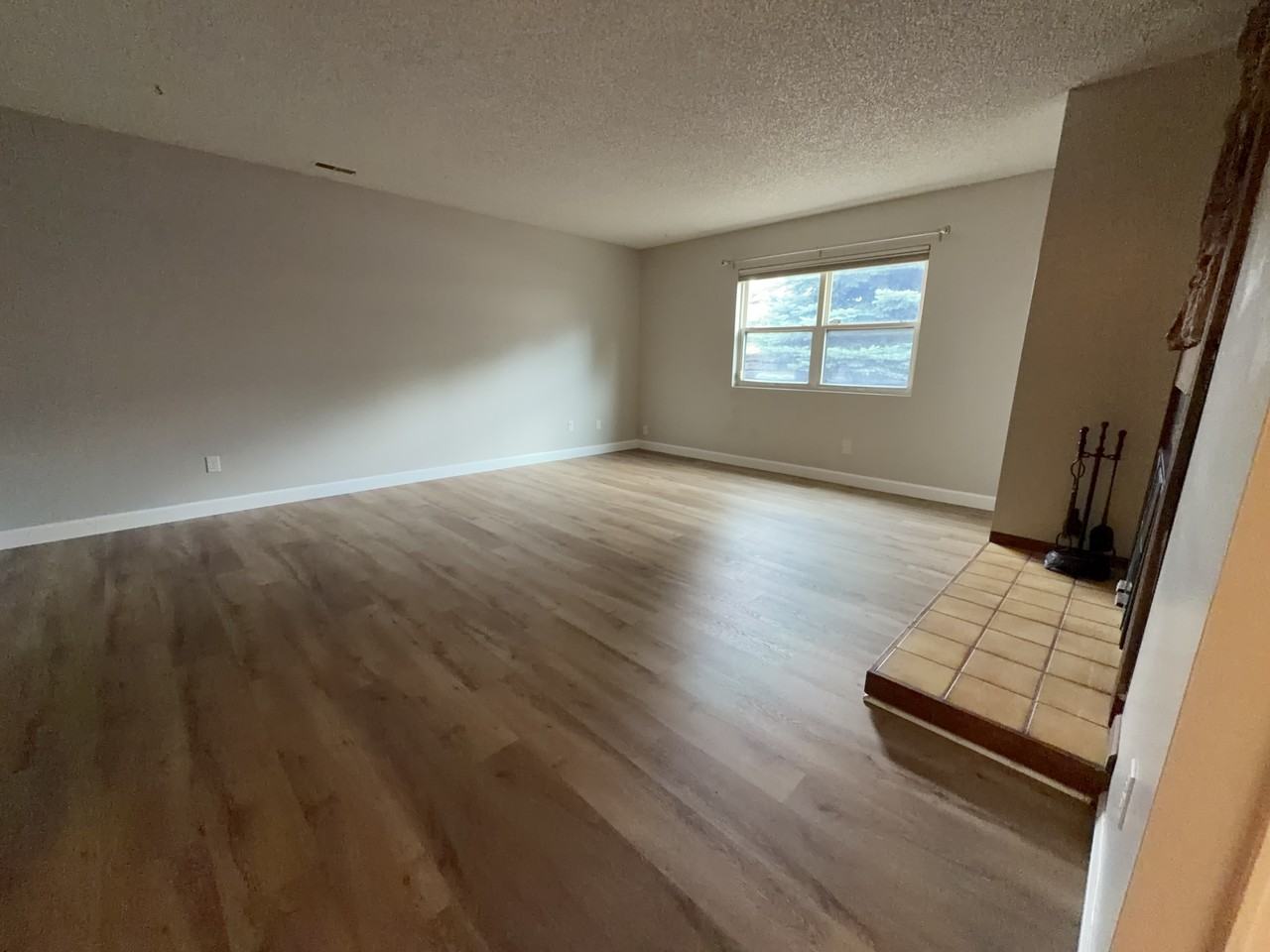 6987 Gayle Lyn Ln - Photo 2 of 16