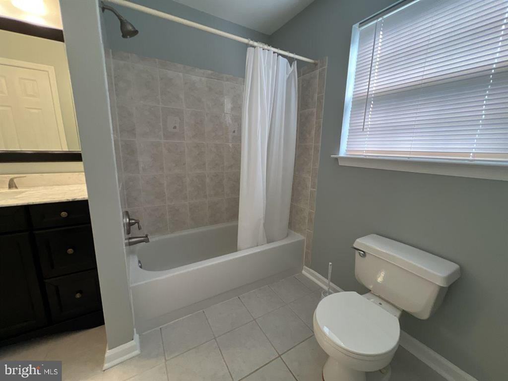 6402 View Point Ct - Photo 7 of 14