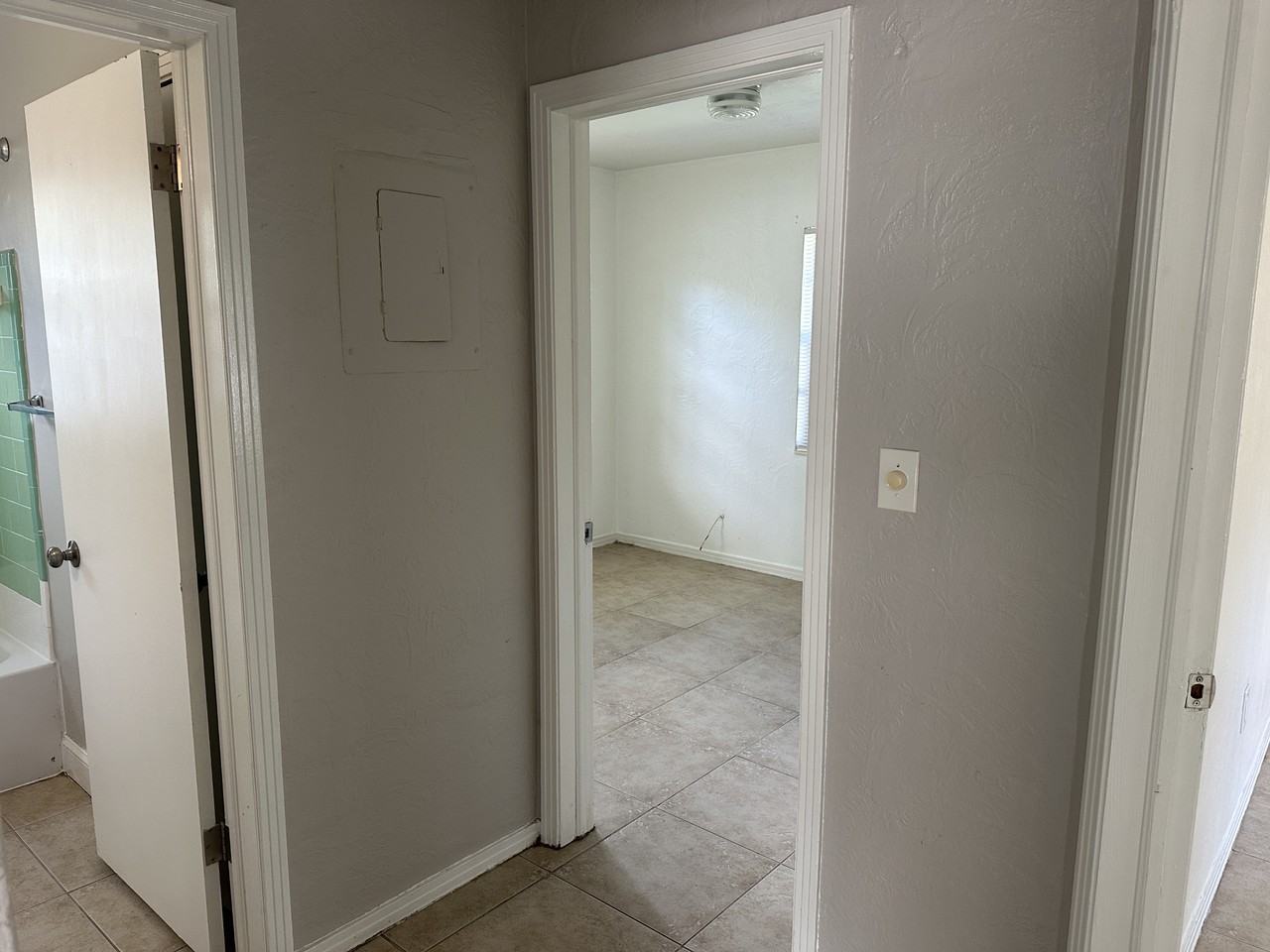 7217 N Ola Ave - Photo 6 of 15