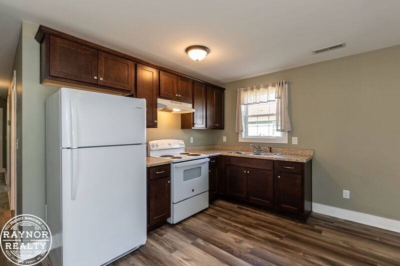618 E Pine Ave - Photo 4 of 20