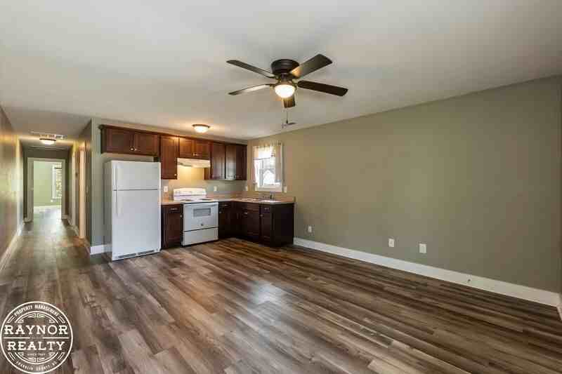 618 E Pine Ave - Photo 7 of 20