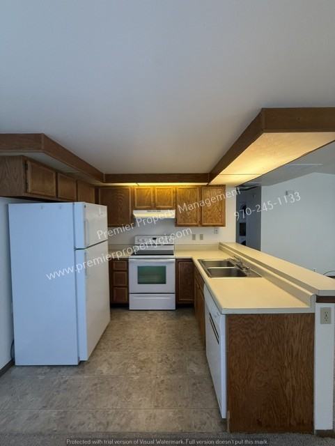 596 W Indian Creek Dr #1 - Photo 4 of 13