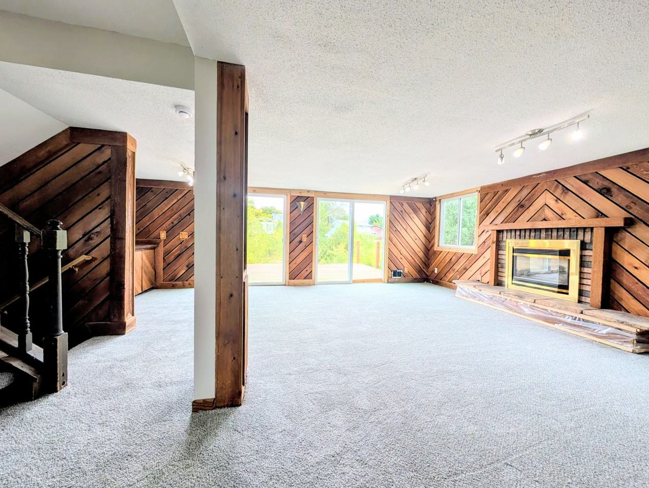 7216 79th Ave N - Photo 6 of 21