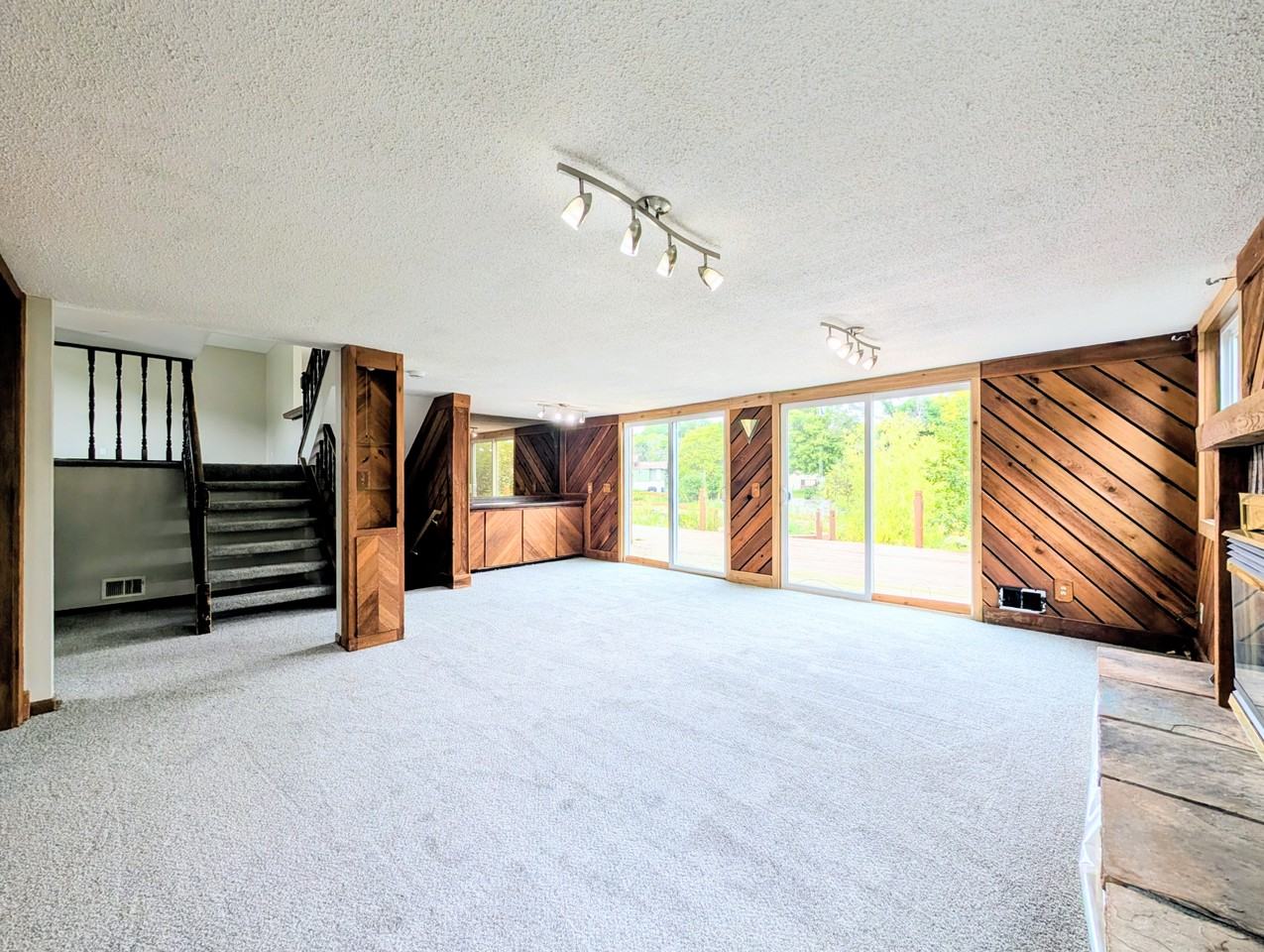 7216 79th Ave N - Photo 7 of 21