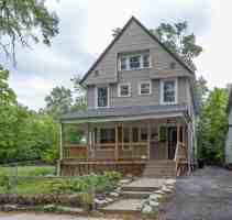 featured image of 1437 E 86th St