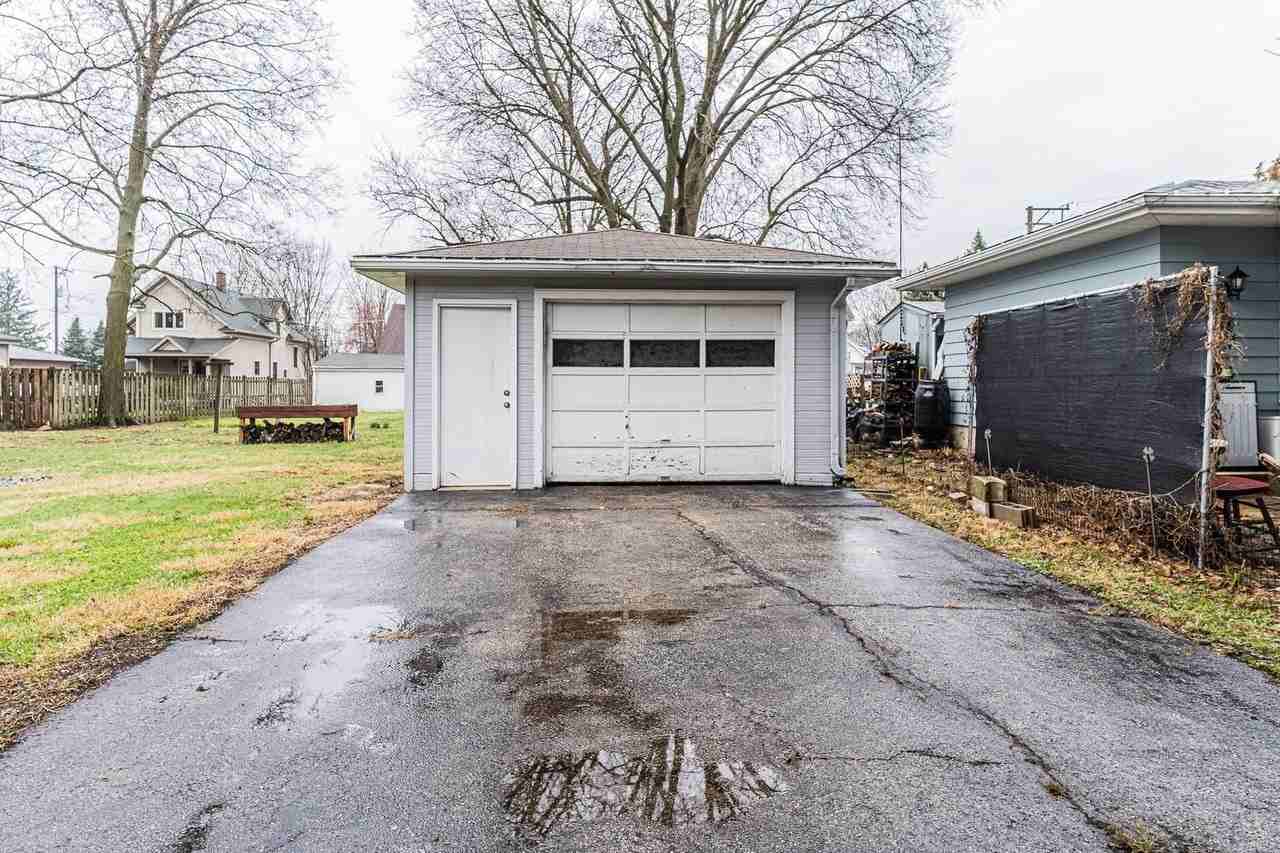 15324 S Corbin St - Photo 3 of 24