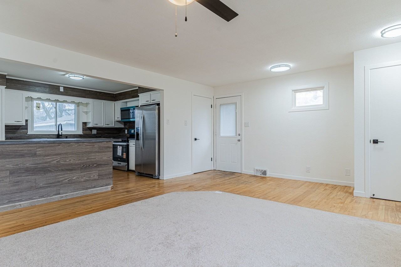 15324 S Corbin St - Photo 6 of 24