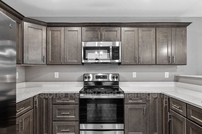 716 Perkins Ave - Photo 6 of 16
