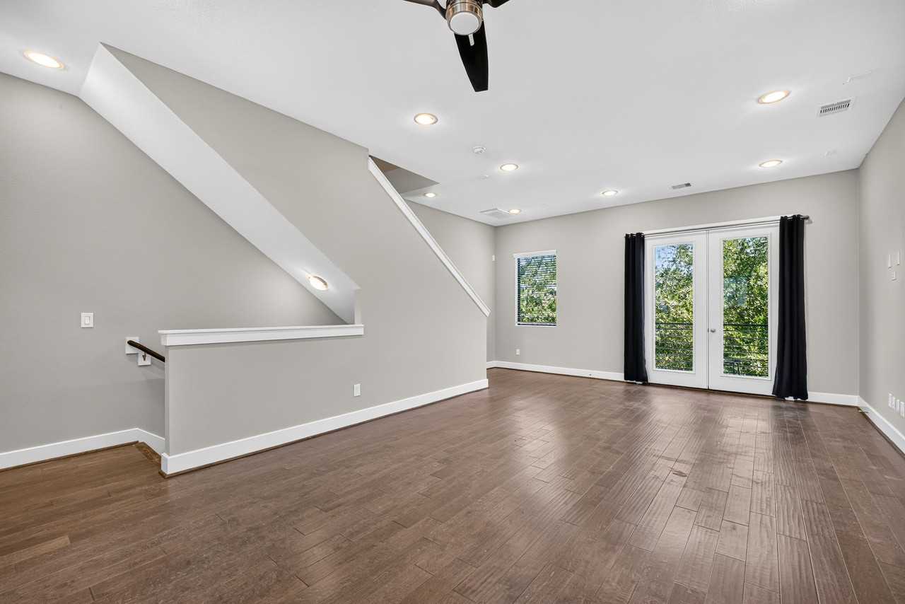 312 Palmer St - Photo 7 of 43