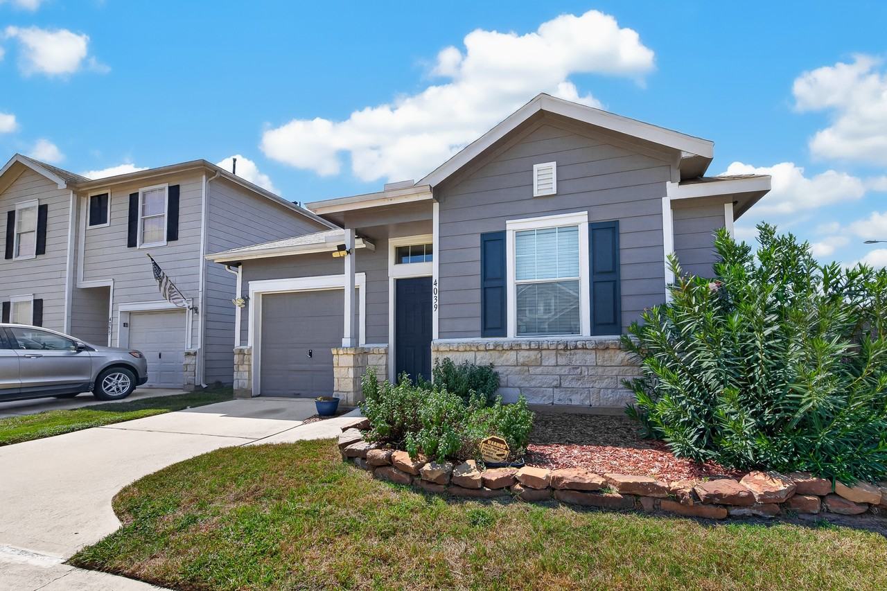 4039 Mossy Spring Ln - Photo 3 of 50