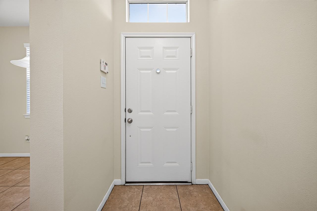 4039 Mossy Spring Ln - Photo 6 of 50