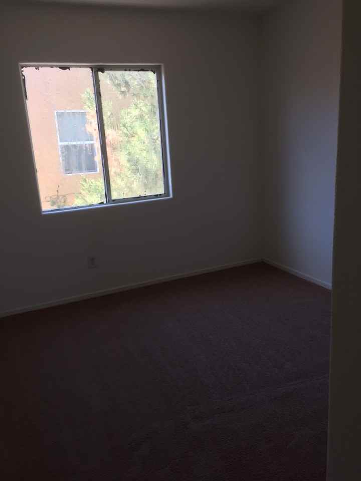 2197 Clancy St - Photo 6 of 14