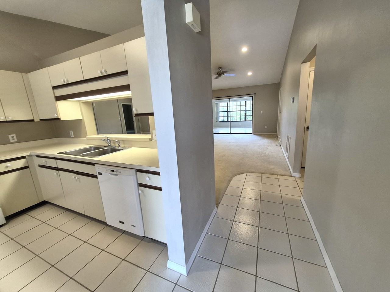 2150 Elm St #606 - Photo 4 of 26