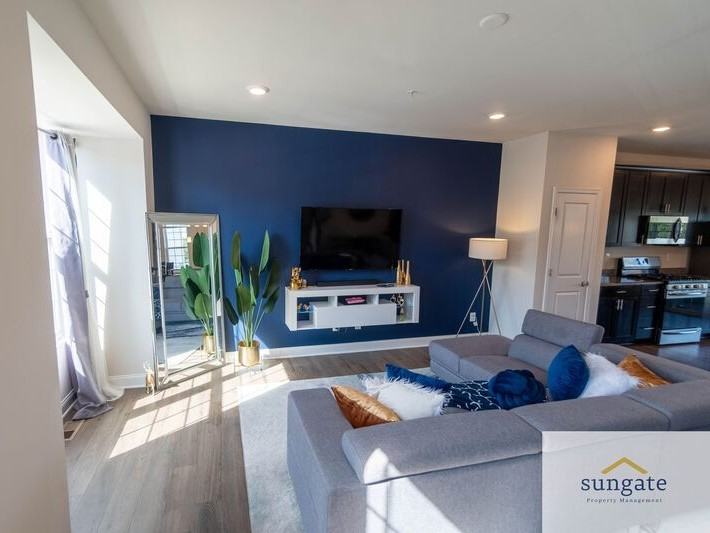 1408 Onnesta Ct - Photo 2 of 43