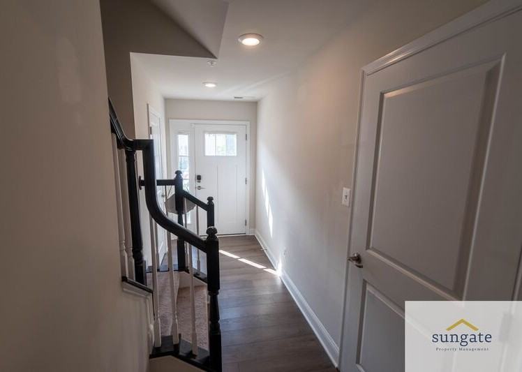 1408 Onnesta Ct - Photo 3 of 43
