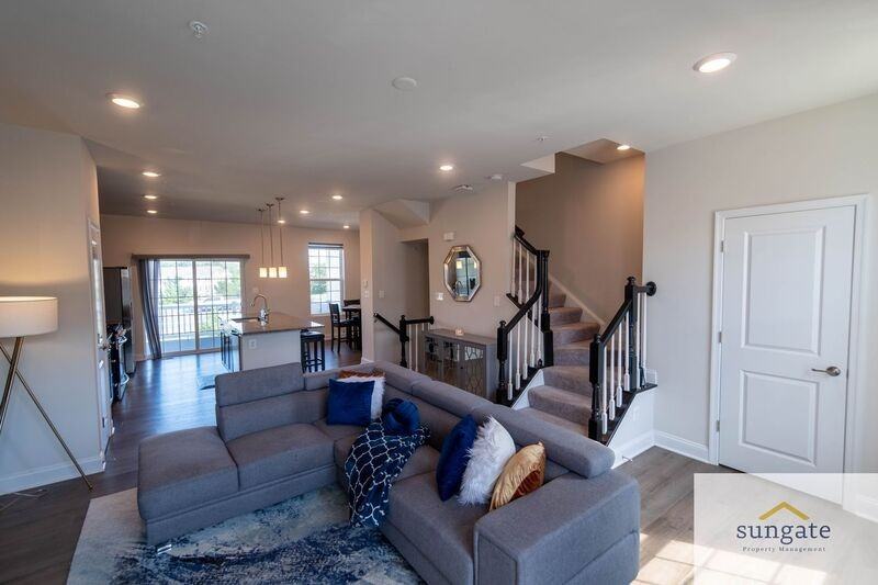 1408 Onnesta Ct - Photo 7 of 43