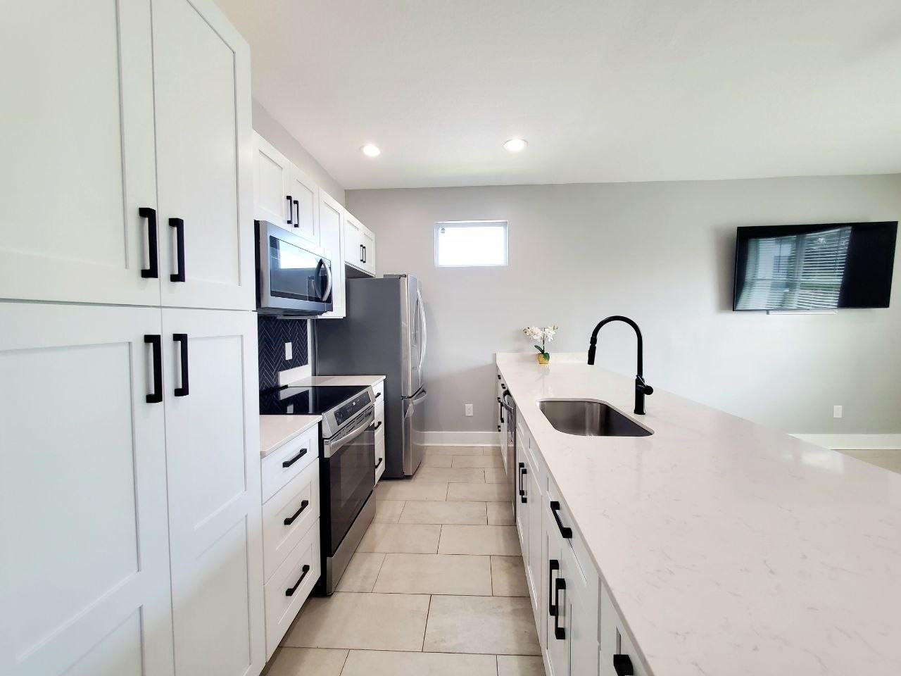 3420 Temple St #B - Photo 6 of 23