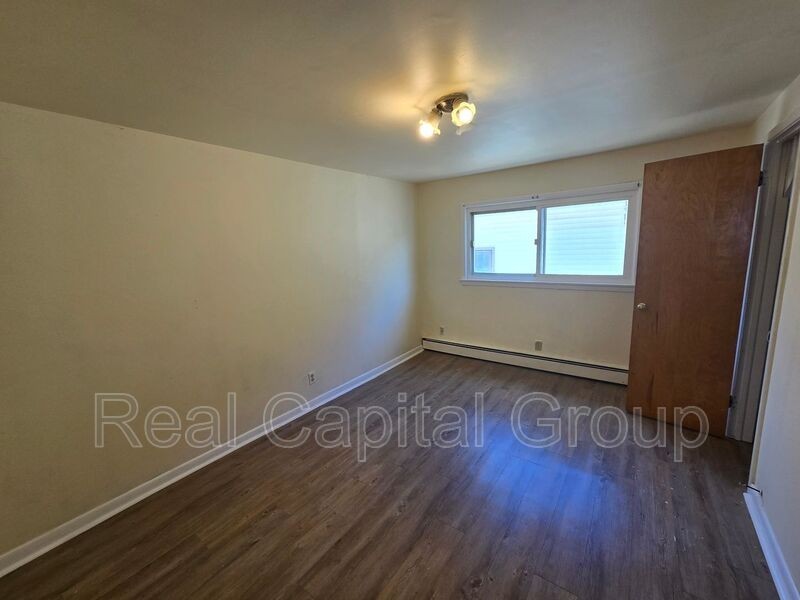 180 Euclid Ave #2 - Photo 7 of 9