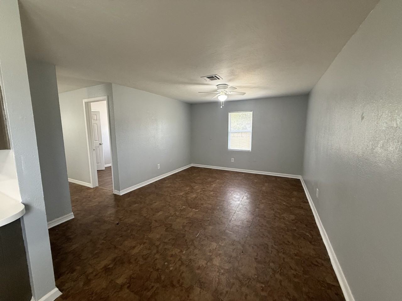 344 Nw 89th St - Photo 5 of 19