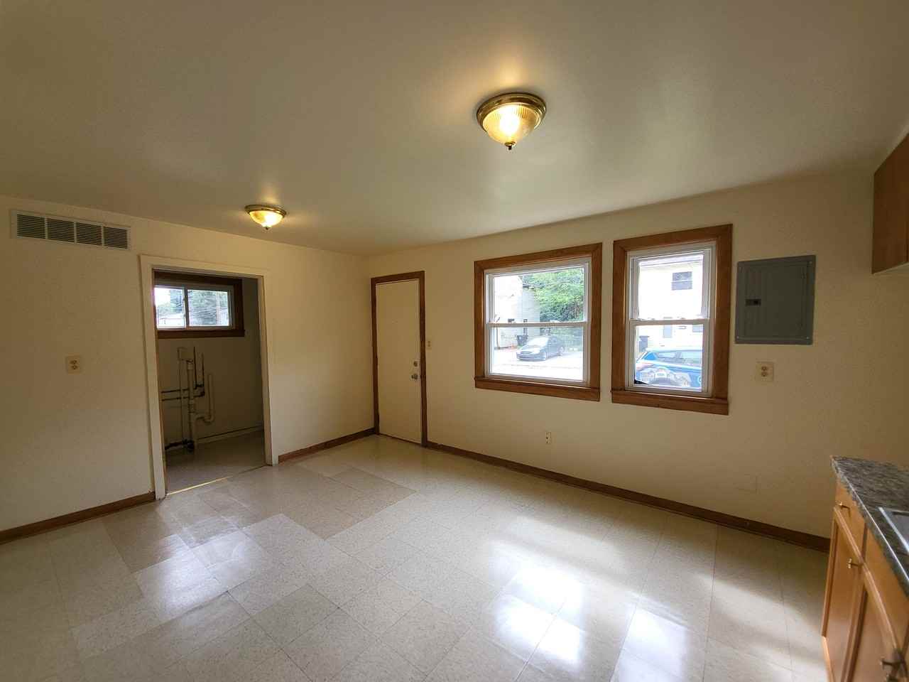 34124 Decatur Ct - Photo 5 of 14