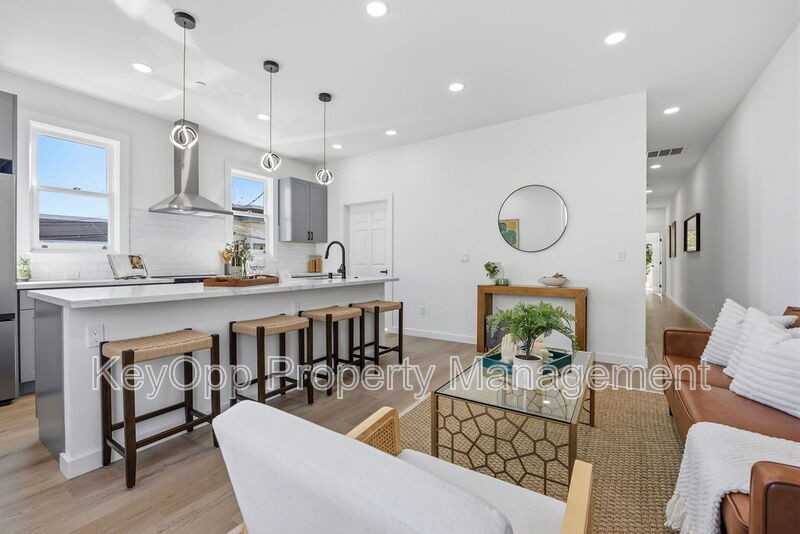 2730 23rd St #D - Photo 2 of 24