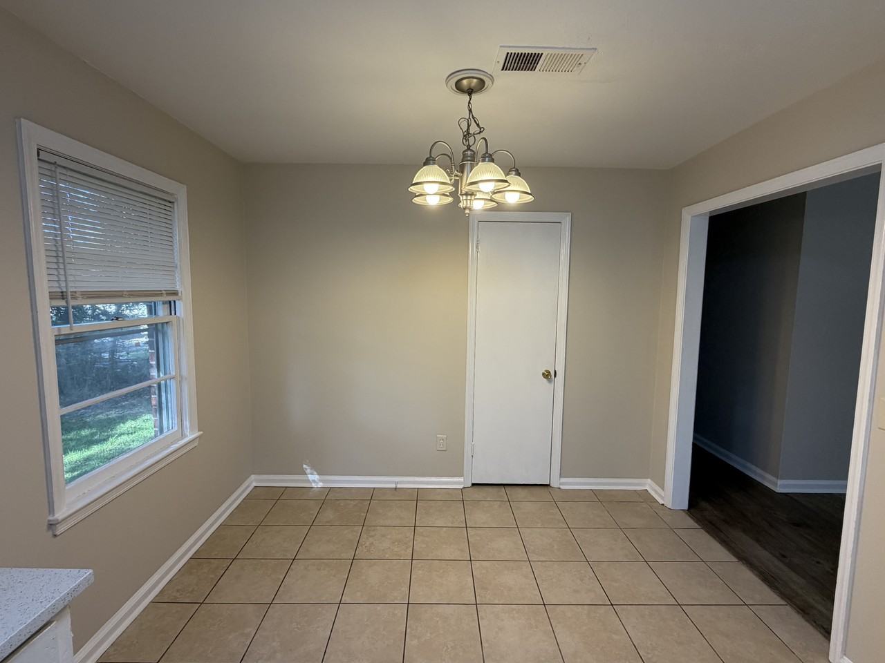 3758 Meadowlark Dr - Photo 7 of 15