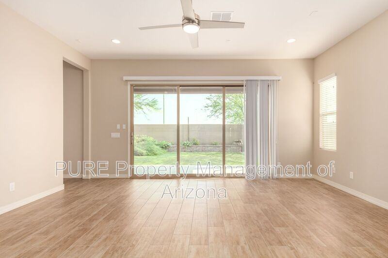 12445 E Becker Ln - Photo 3 of 35